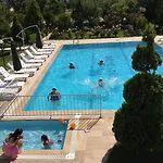 Melodi Club 4* دافوتلار