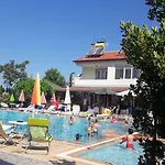 Melodi Club 4* دافوتلار