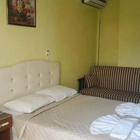 Melodi Club 4*