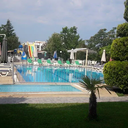 Melodi Club Apart-hotel 4*
