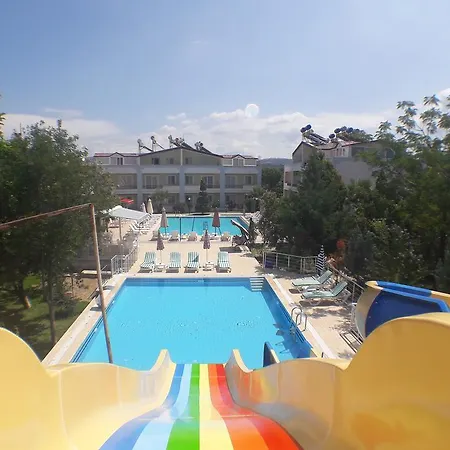 Melodi Club Aparthotel