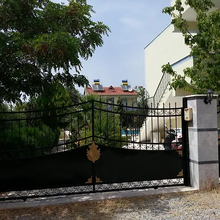 Melodi Club Apartmanhotel 4*