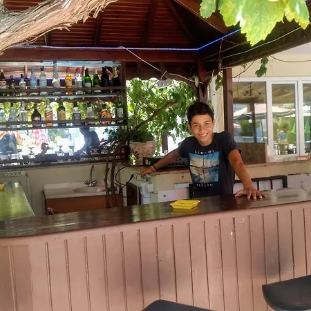 Melodi Club 4*
