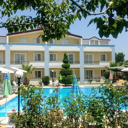 Melodi Club Apartmanhotel 4*