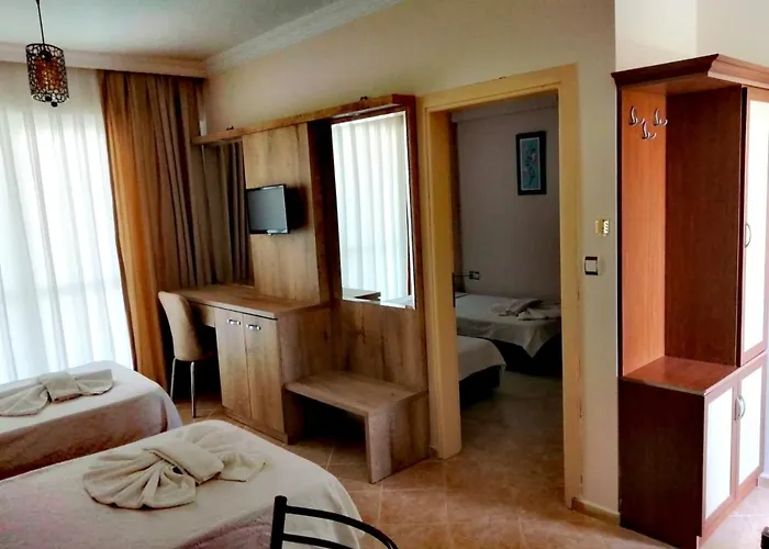 Melodi Club Aparthotel 3*